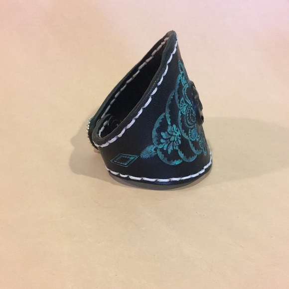 Tooled Leather Cuff Bracelet Carved Labradorite Face Inlay Boho Mandala Style - Picture 3 of 12